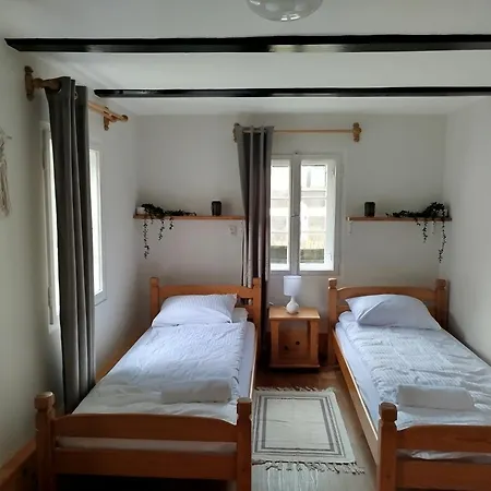 Karkonowskie Krajobrazy Apartment *